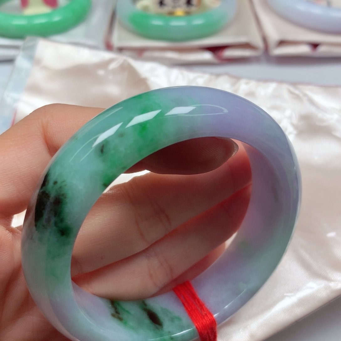 翡翠未镶嵌手镯细腻浓紫阳绿春带彩飘花轮胎5556