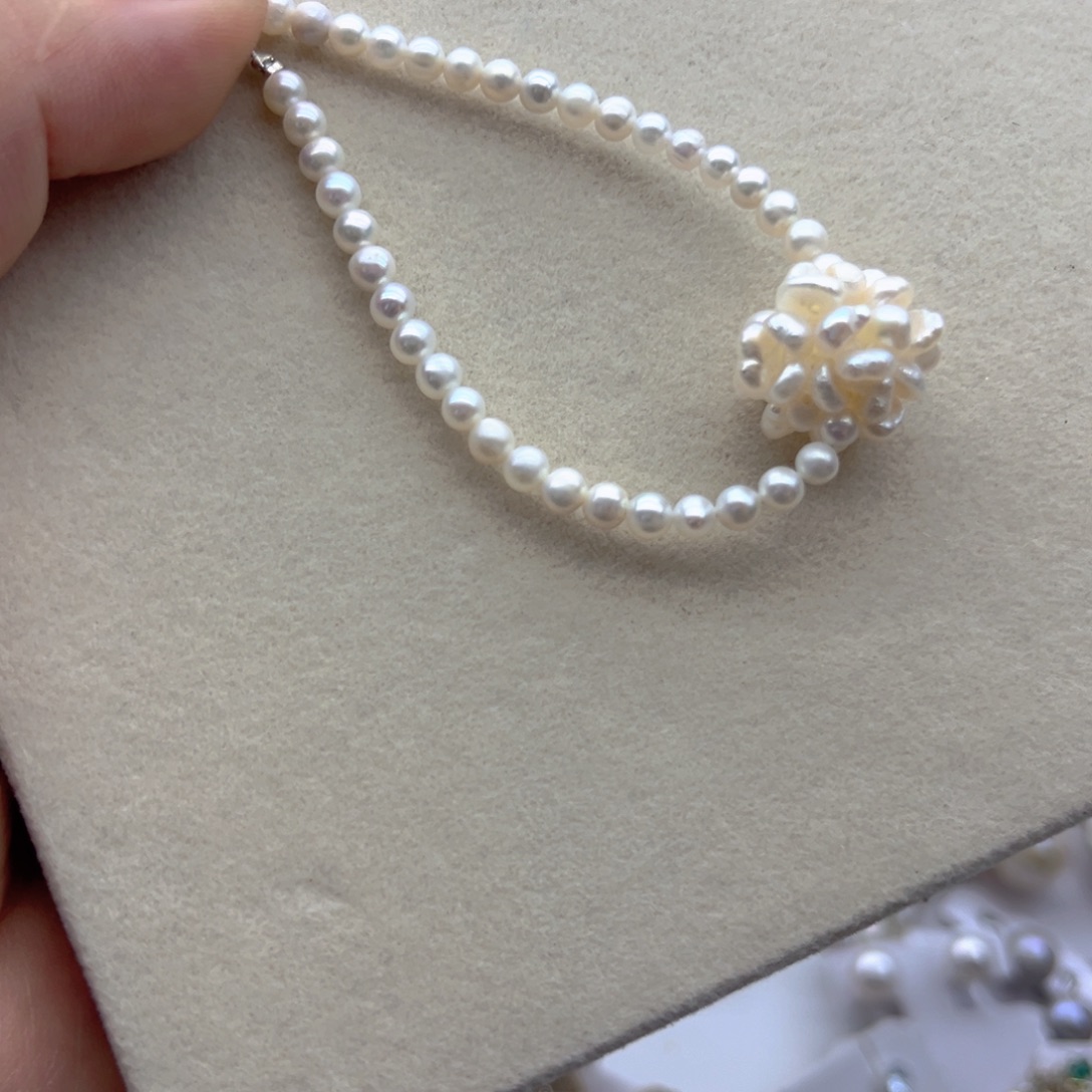 颈饰未镶嵌淡水珍珠