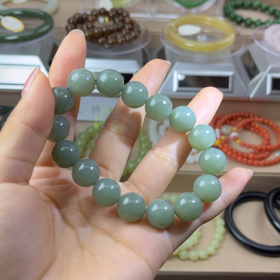 和田玉未镶嵌手串