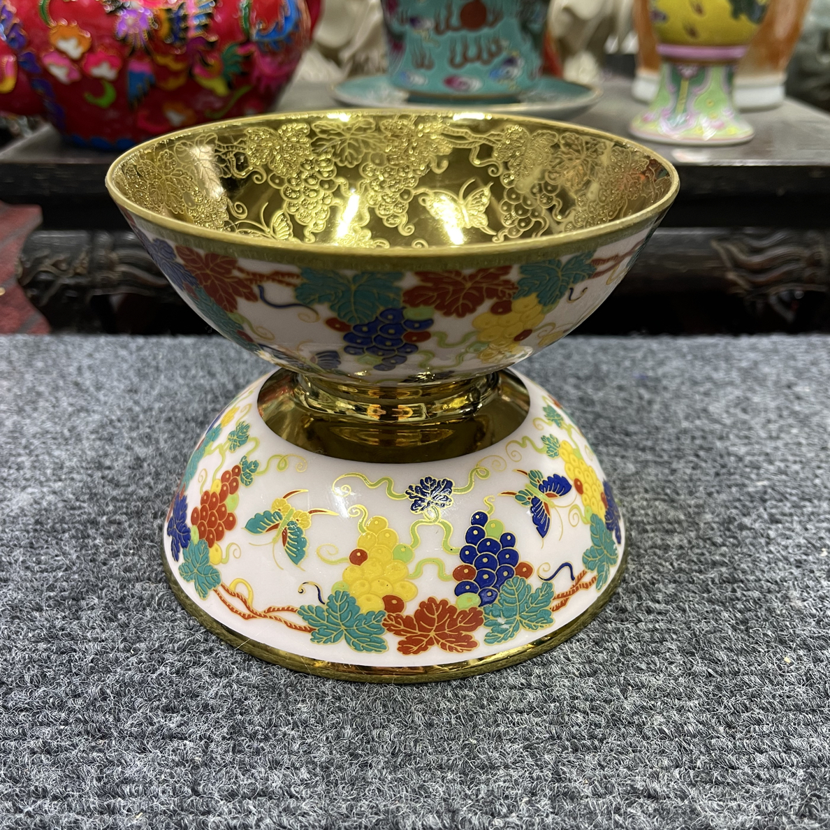 十二公分多字款红胎金包瓷葡萄赏碗