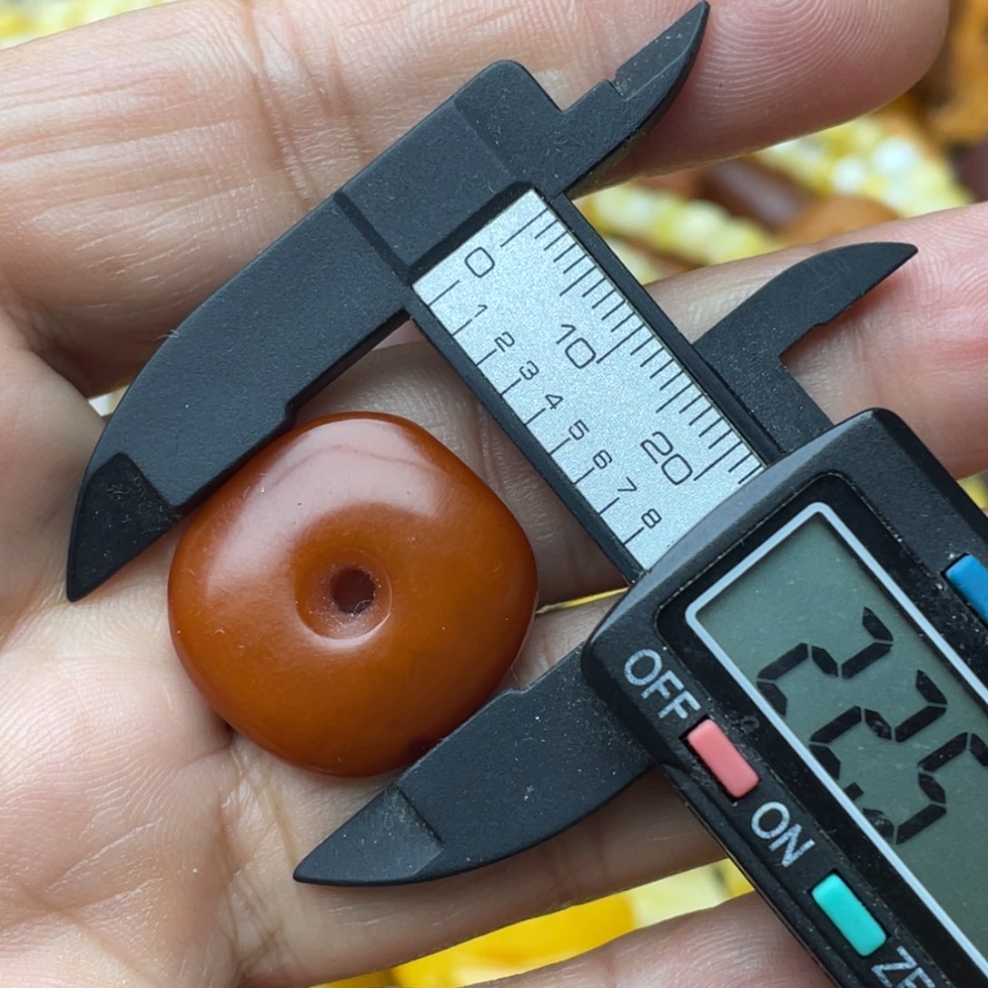 蜜蜡颈饰未镶嵌蜜蜡藏扣