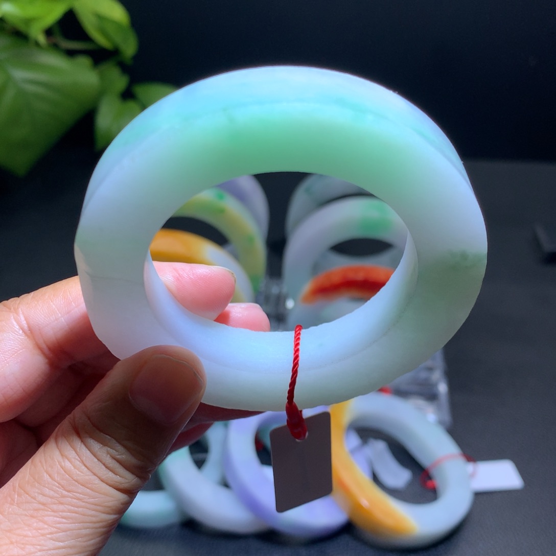 未镶嵌手镯定制翡翠