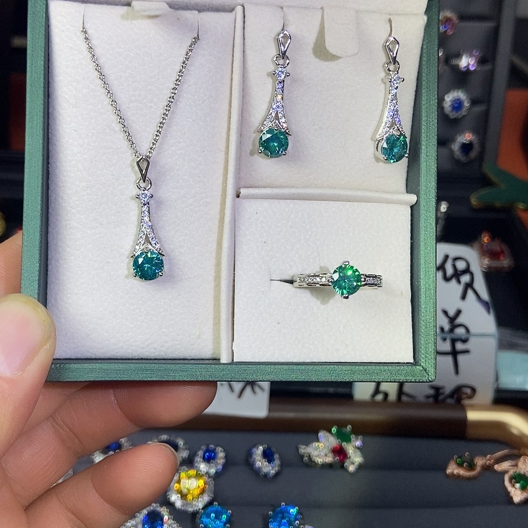 君***兰1红宝石（处理）12-26-14