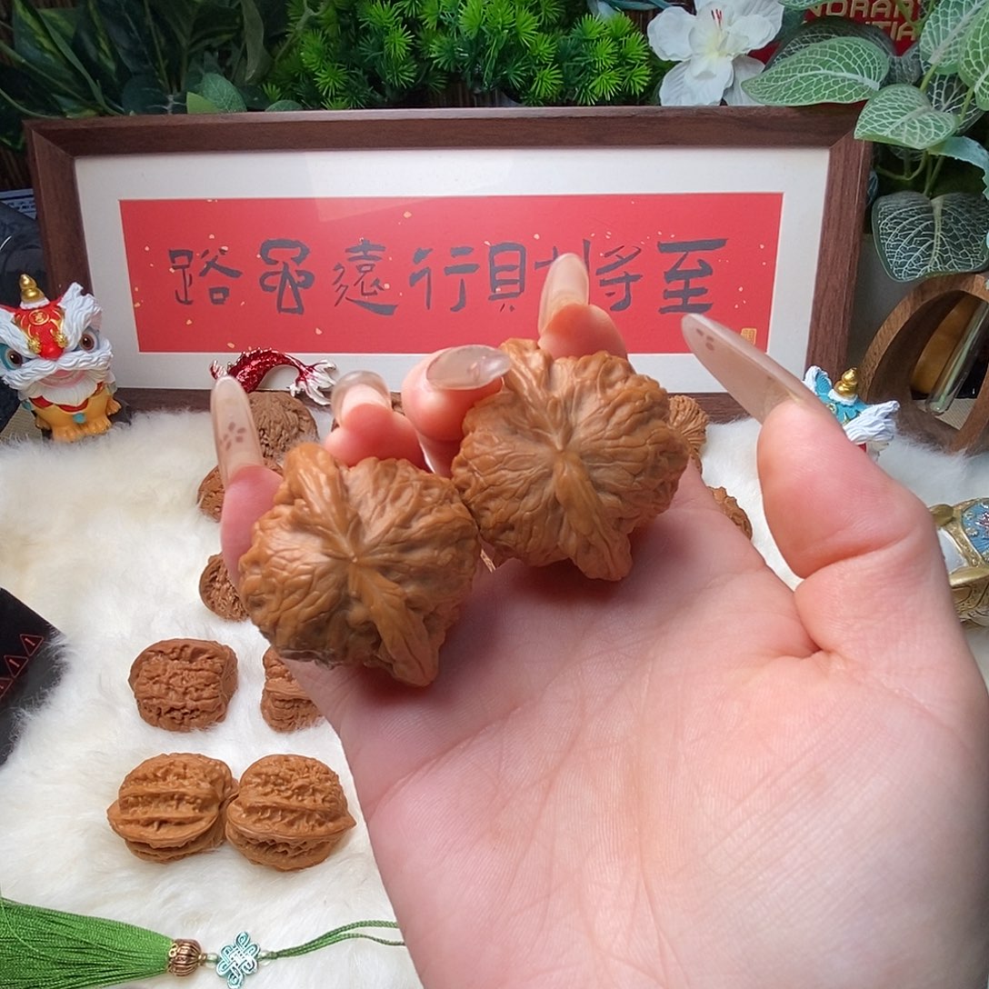 ゞ****把件文玩核桃云雾山……