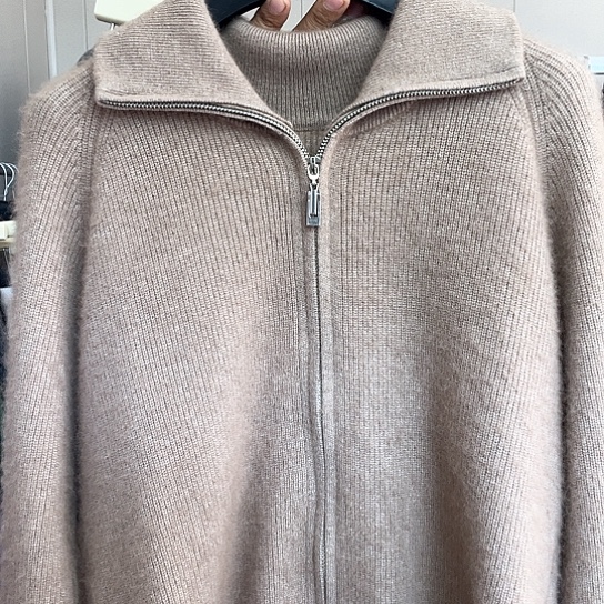 73驼色加厚拉链开衫大码