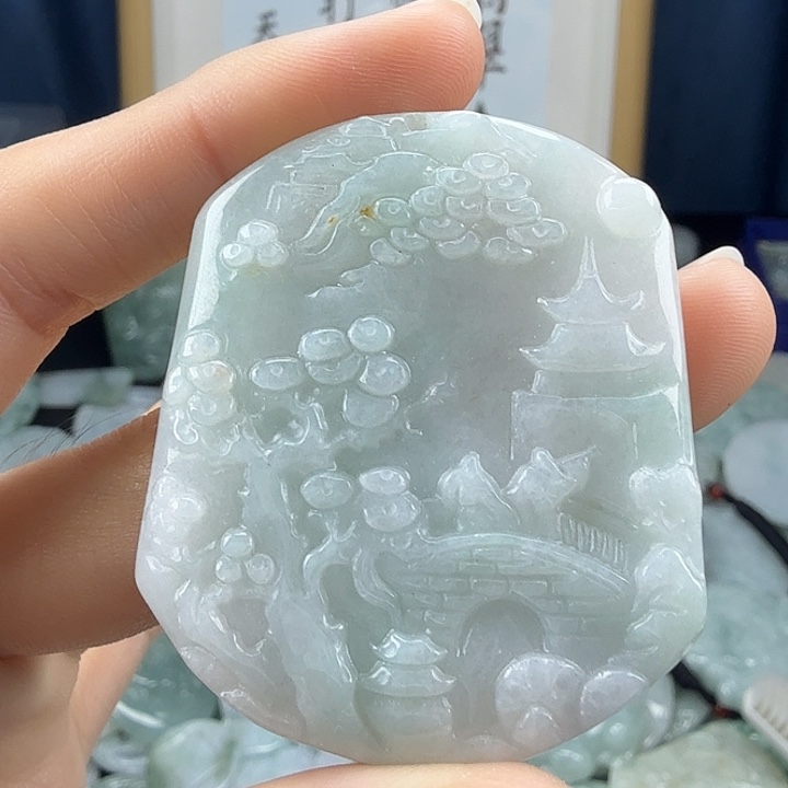 翡翠未镶嵌颈饰翡翠