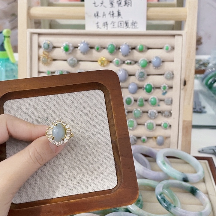 翡翠未镶嵌颈饰天然翡翠Ａ货