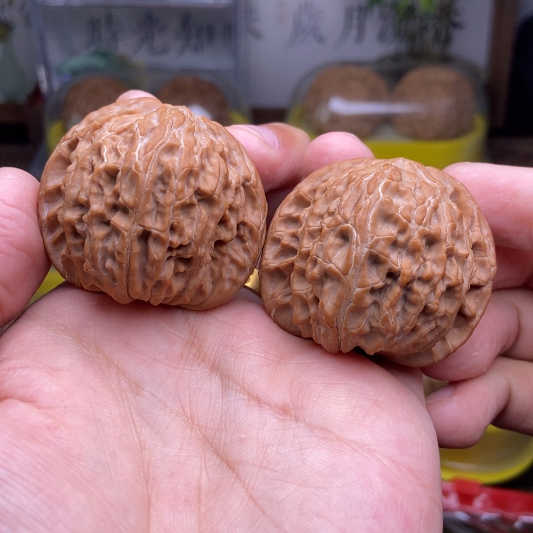 文玩核桃吊坠全品42尺磨盘红皮山地a1845