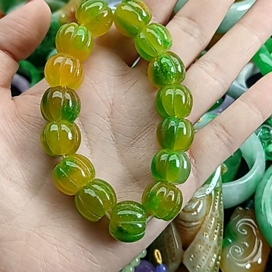 三***毛翡翠挂件未镶嵌翡翠