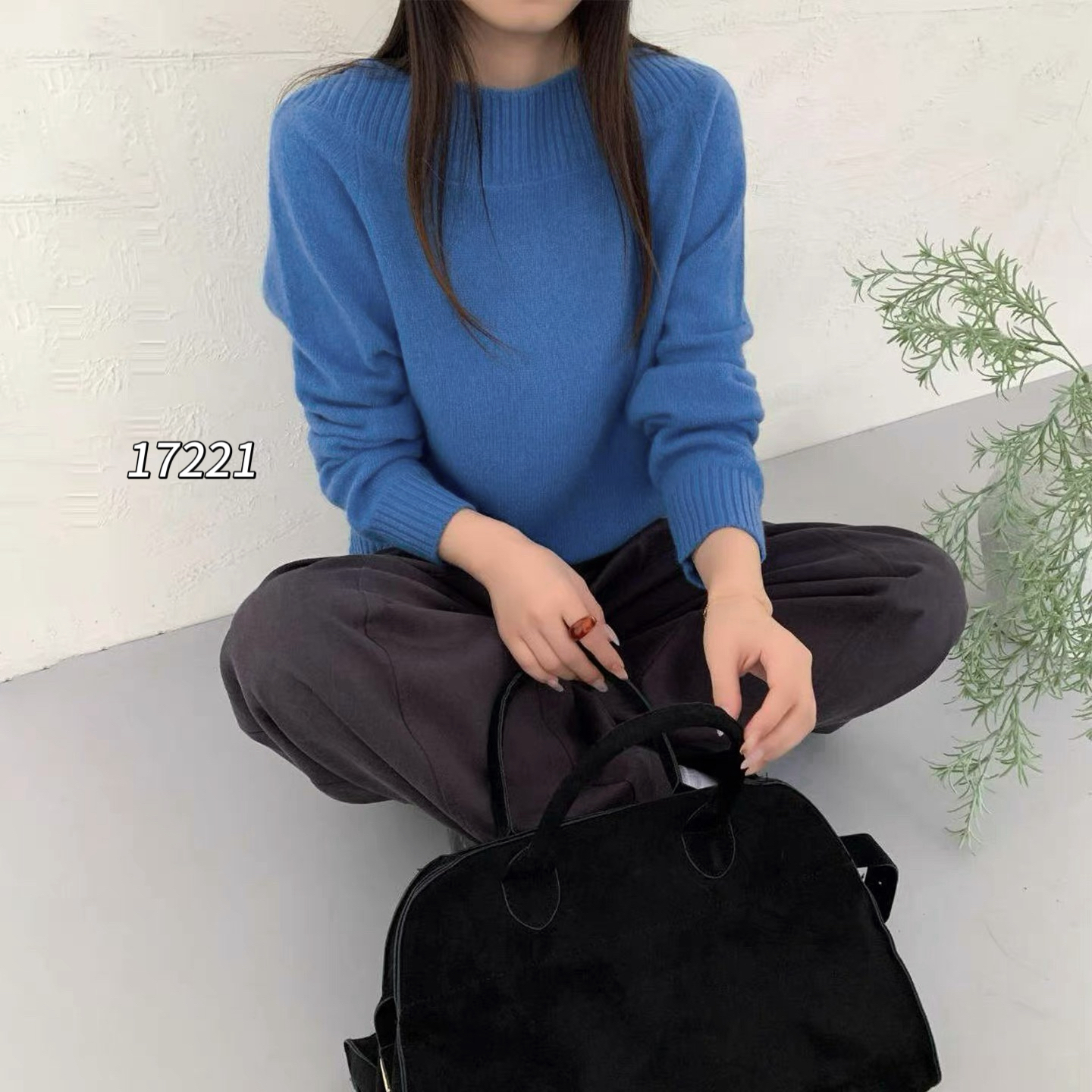 17221 WANGDAN（部分无水洗唛，介意慎拍)净版一字领长袖针织衫