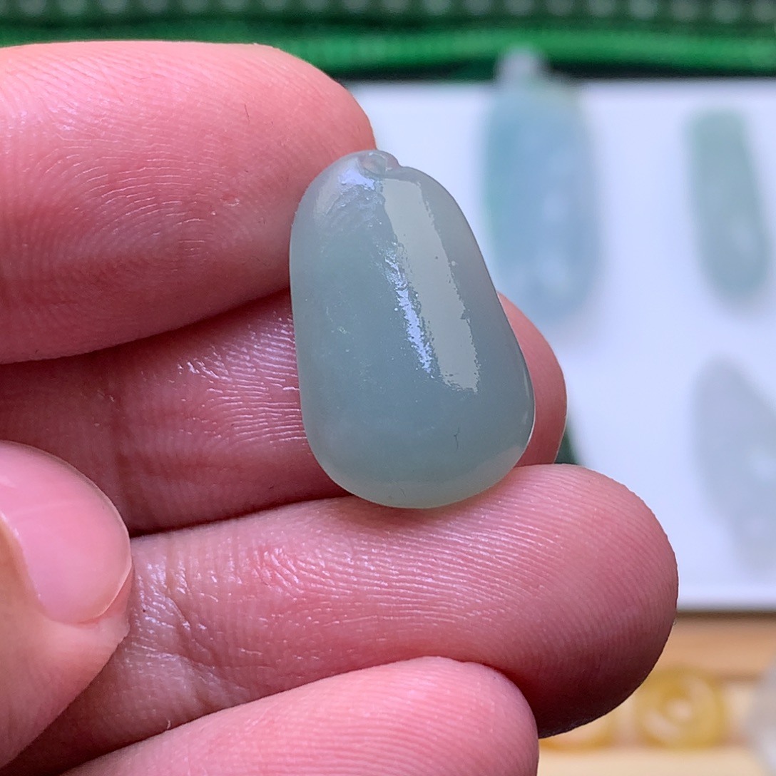 未镶嵌定制翡翠福瓜