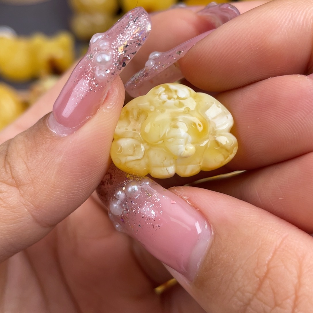 未镶嵌琥珀裸石蜜蜡