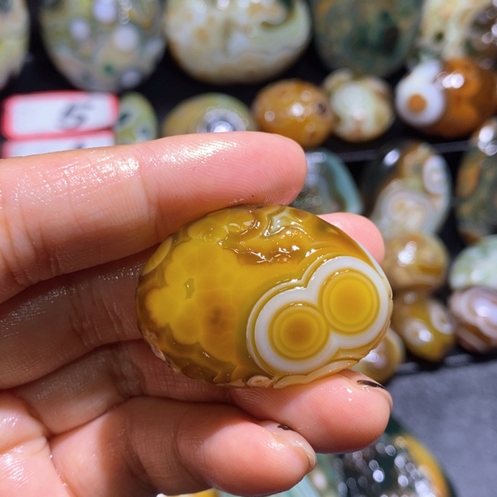 玛瑙/玉髓玛瑙吊坠未镶嵌