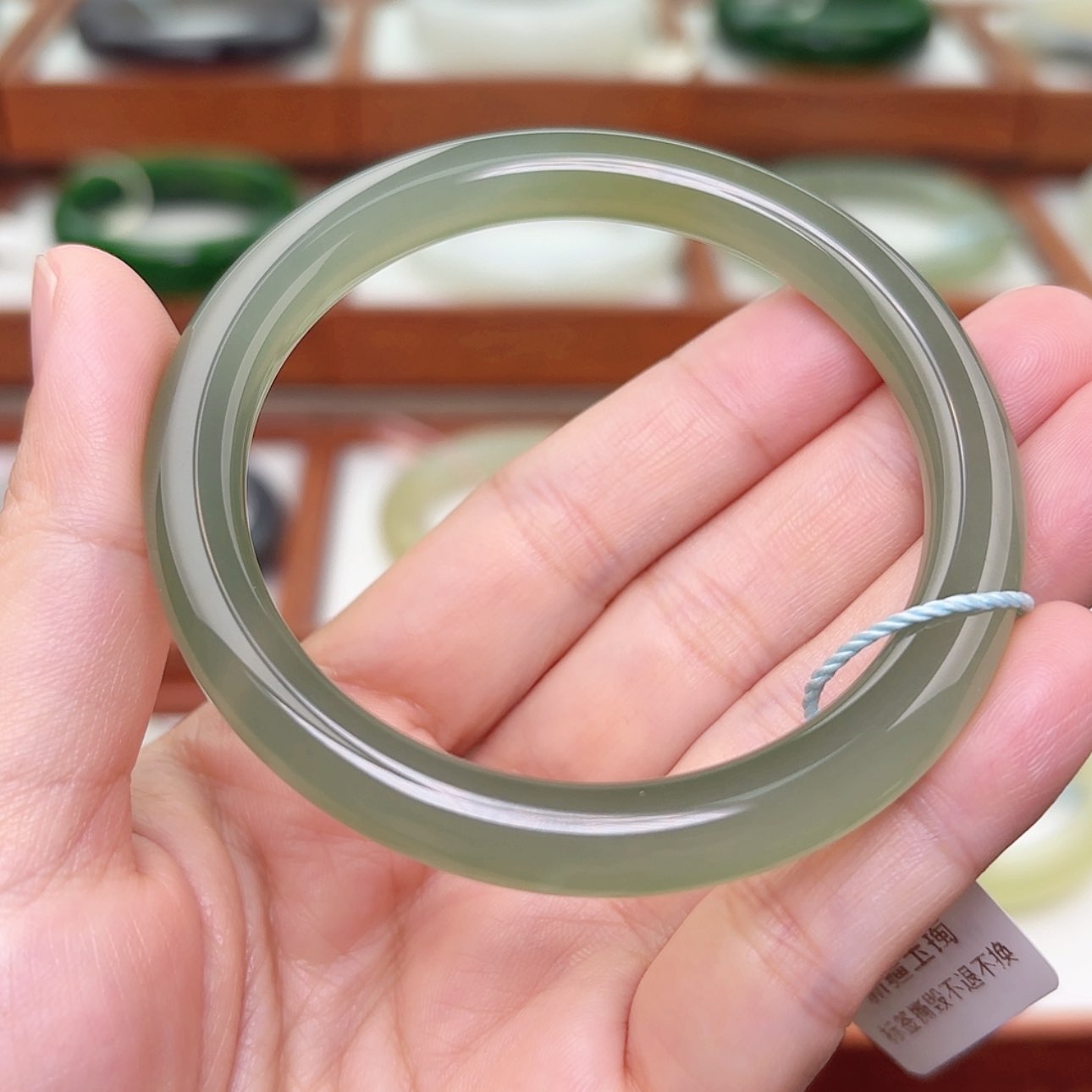 【闪购商品】未镶嵌手镯和田玉