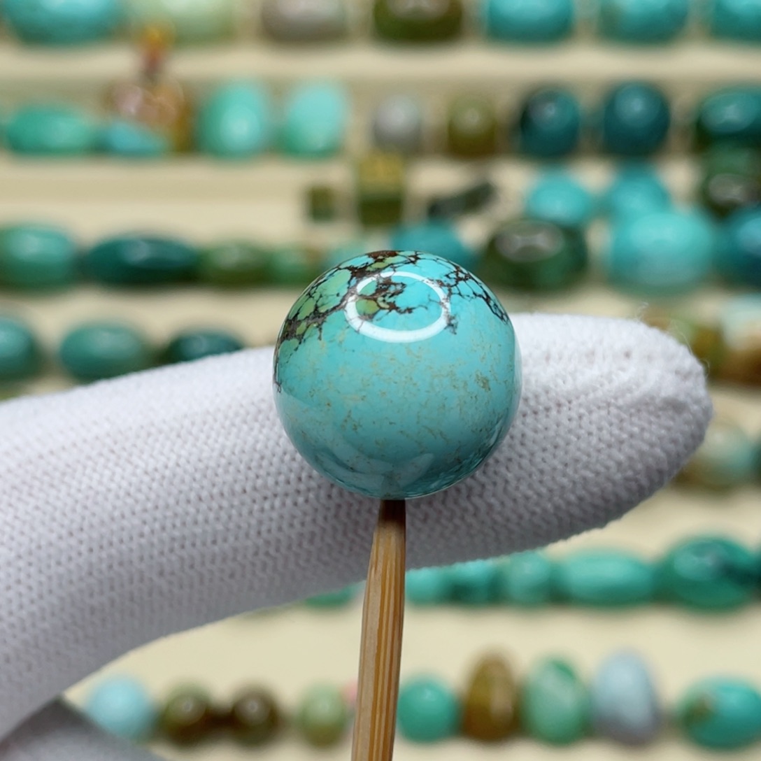 未镶嵌绿松石珠宝奇石