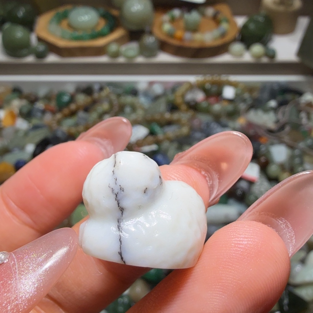 和田玉未镶嵌珠宝奇石