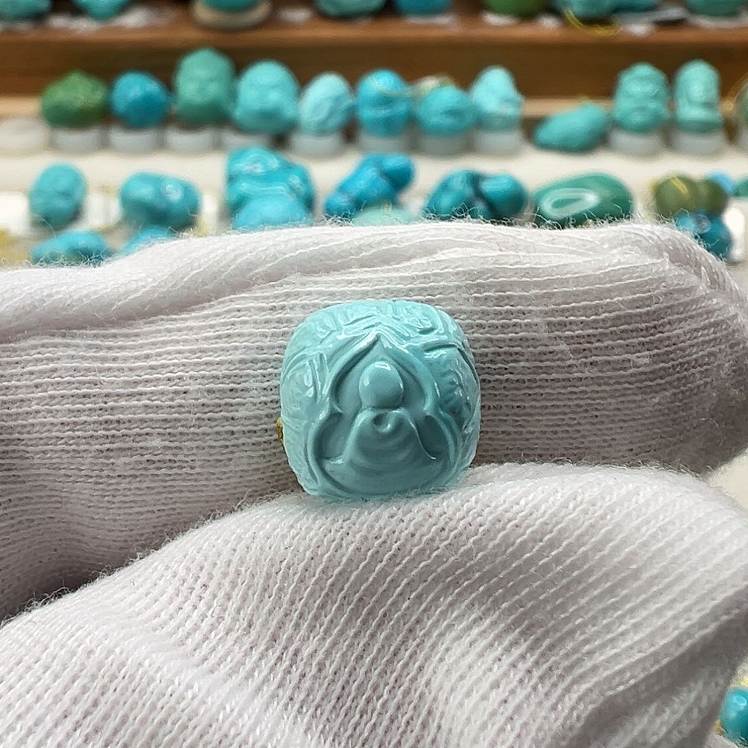 绿松石配饰未镶嵌