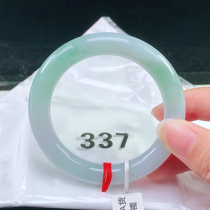 未镶嵌手镯翡翠翡翠手镯