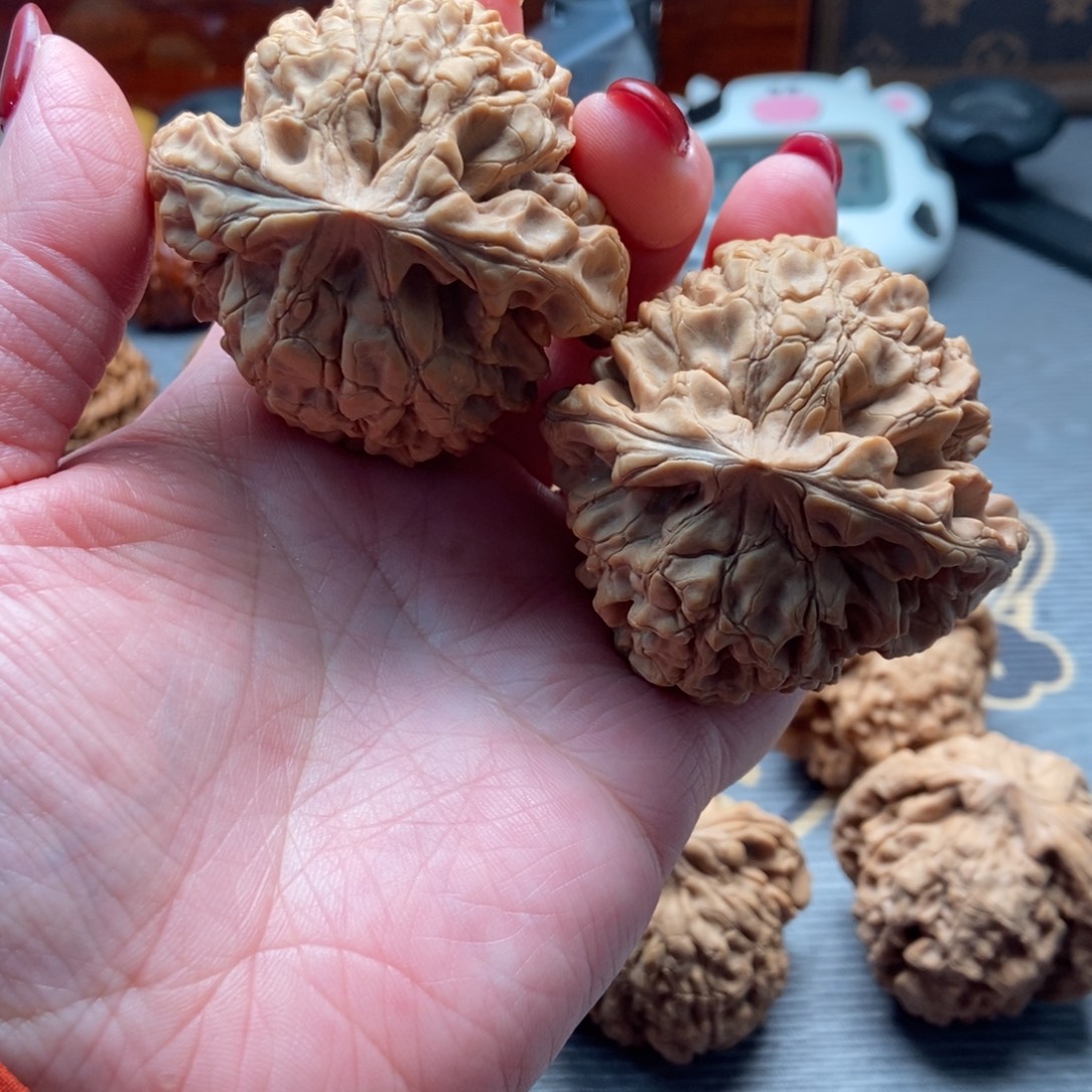 S***叔吊坠文玩核桃核桃