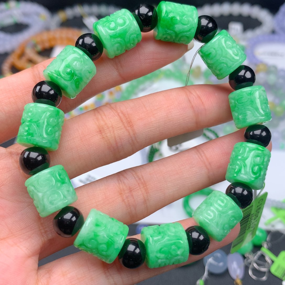 翡翠手链未镶嵌卡