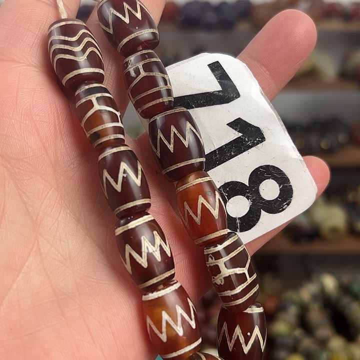 玛瑙/玉髓颈饰合金