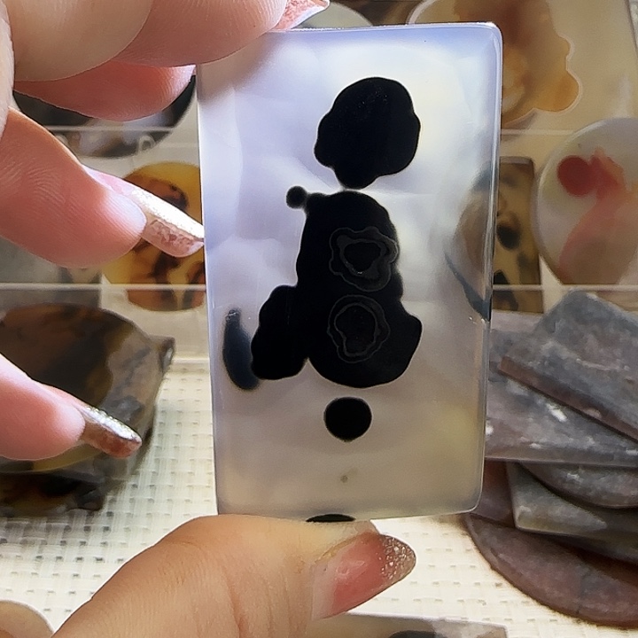 東***哥玛瑙/玉髓未镶嵌珠宝奇石