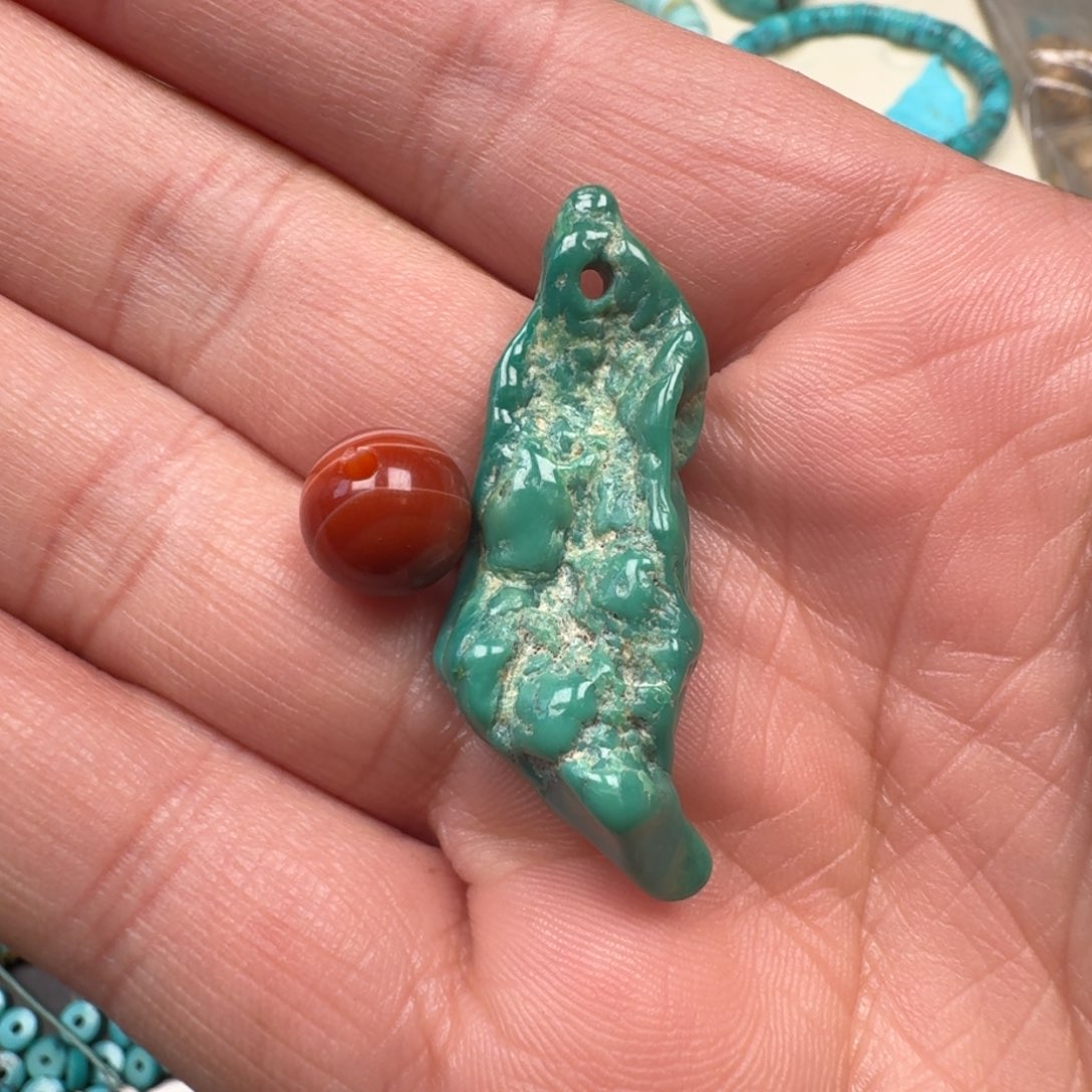 南红玛瑙珠宝奇石未镶嵌放****人