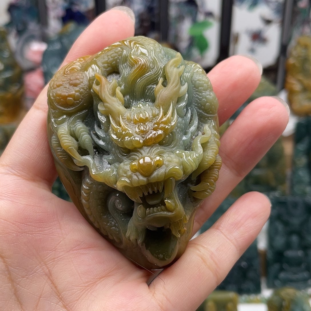 颈饰未镶嵌翡翠天然翡翠a货龙