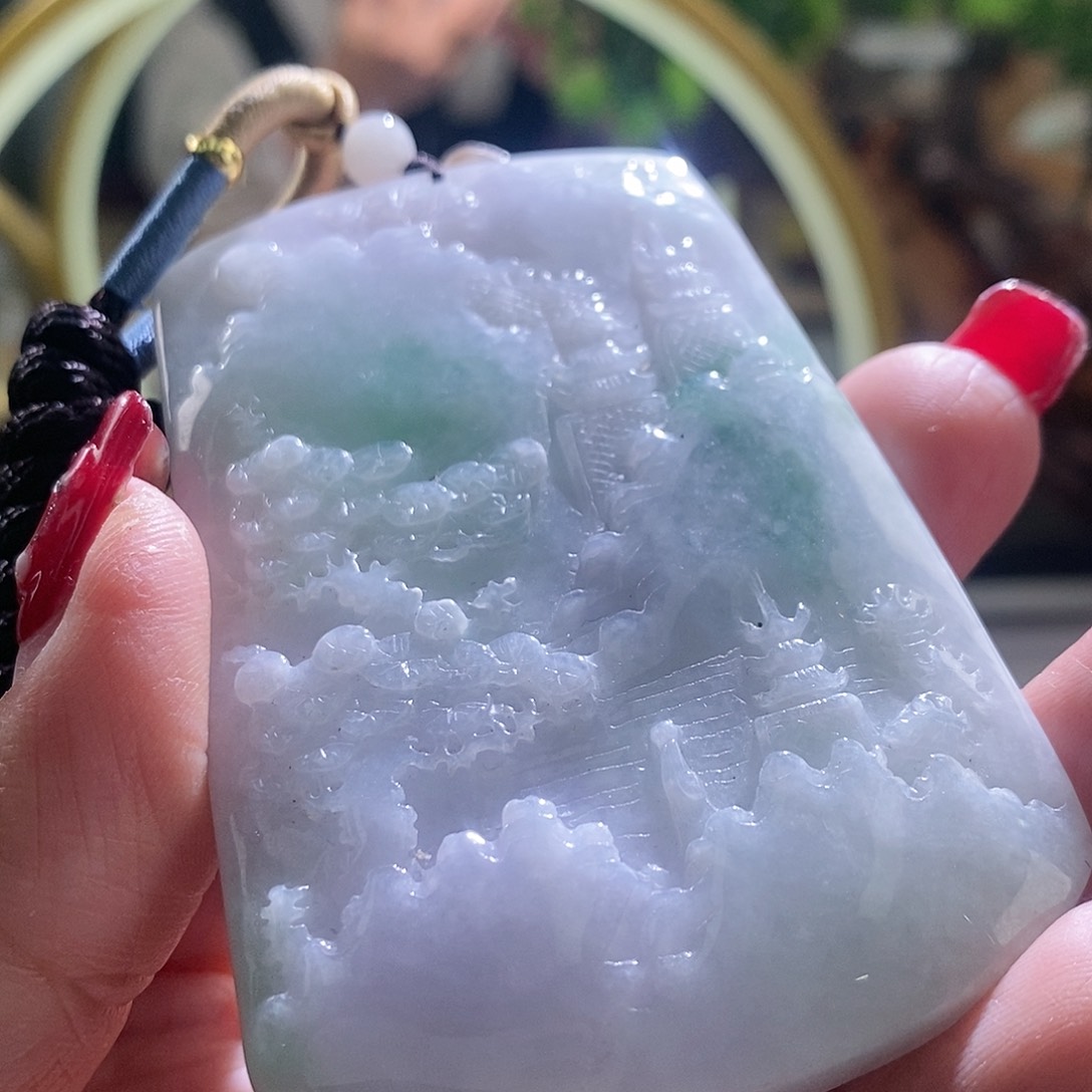 【闪购商品】翡翠颈饰未镶嵌山水