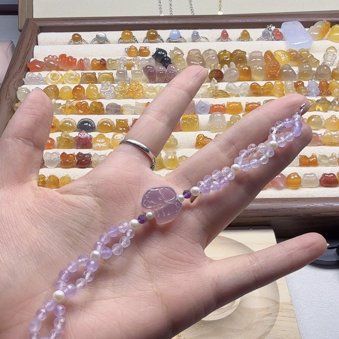 大***赖玛瑙/玉髓合金颈饰