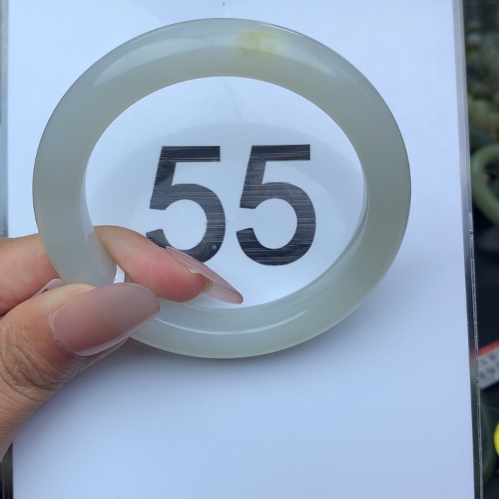 未镶嵌手镯和田玉18