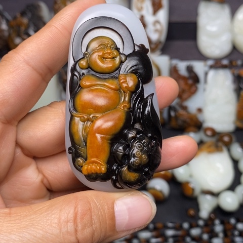 强***和田玉未镶嵌颈饰