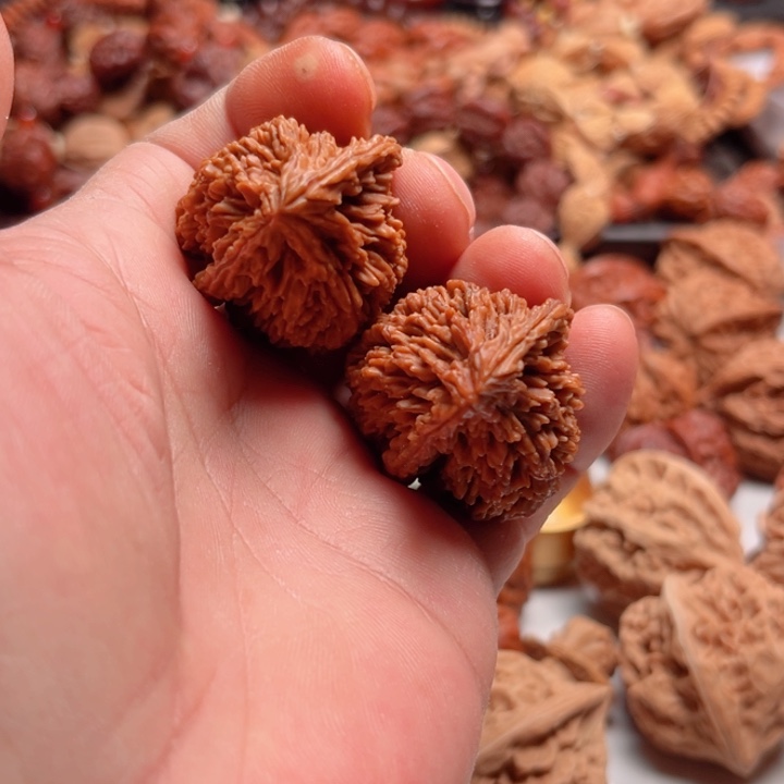 追****文玩核桃手串野生晋鸡异形鹰嘴