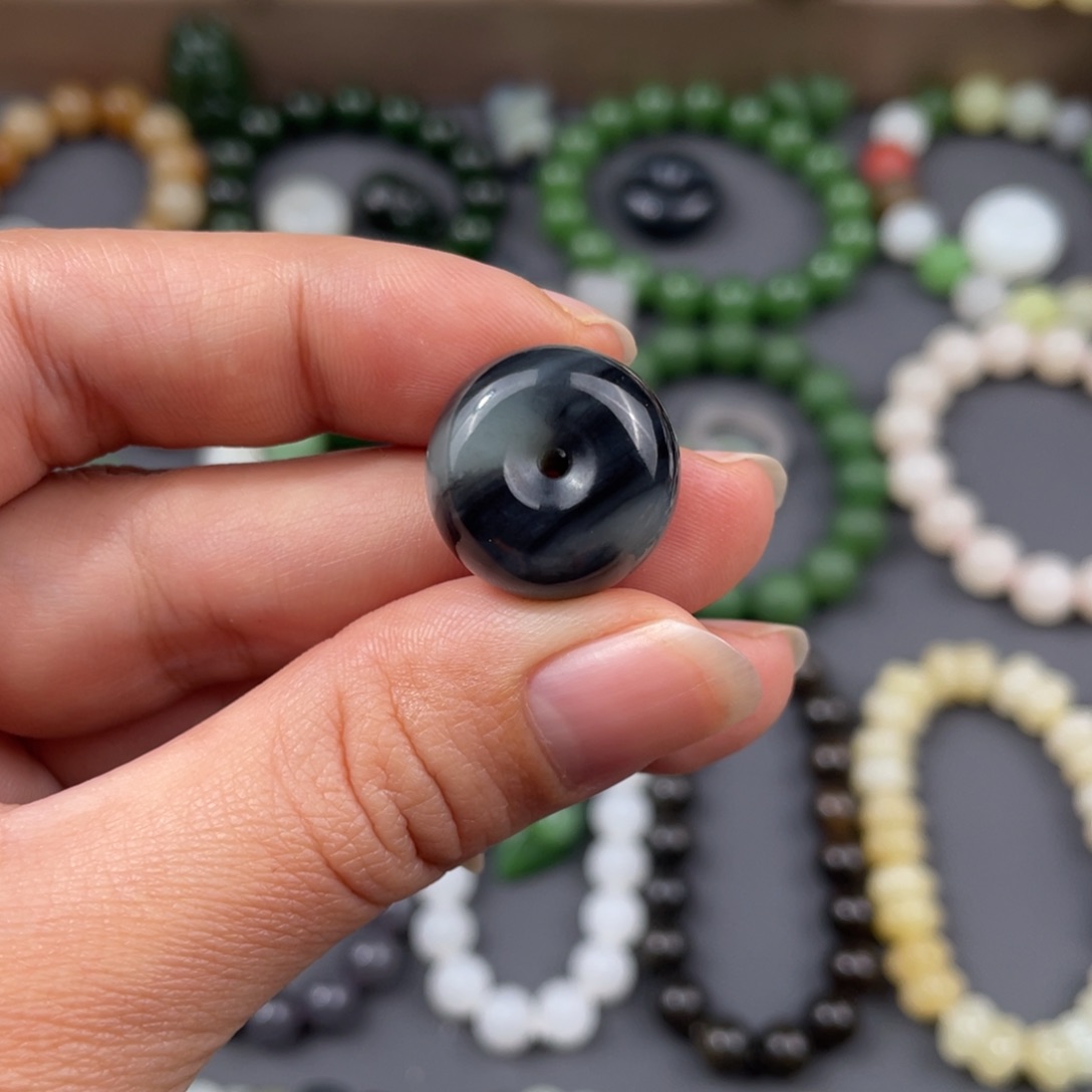 和田玉手串未镶嵌