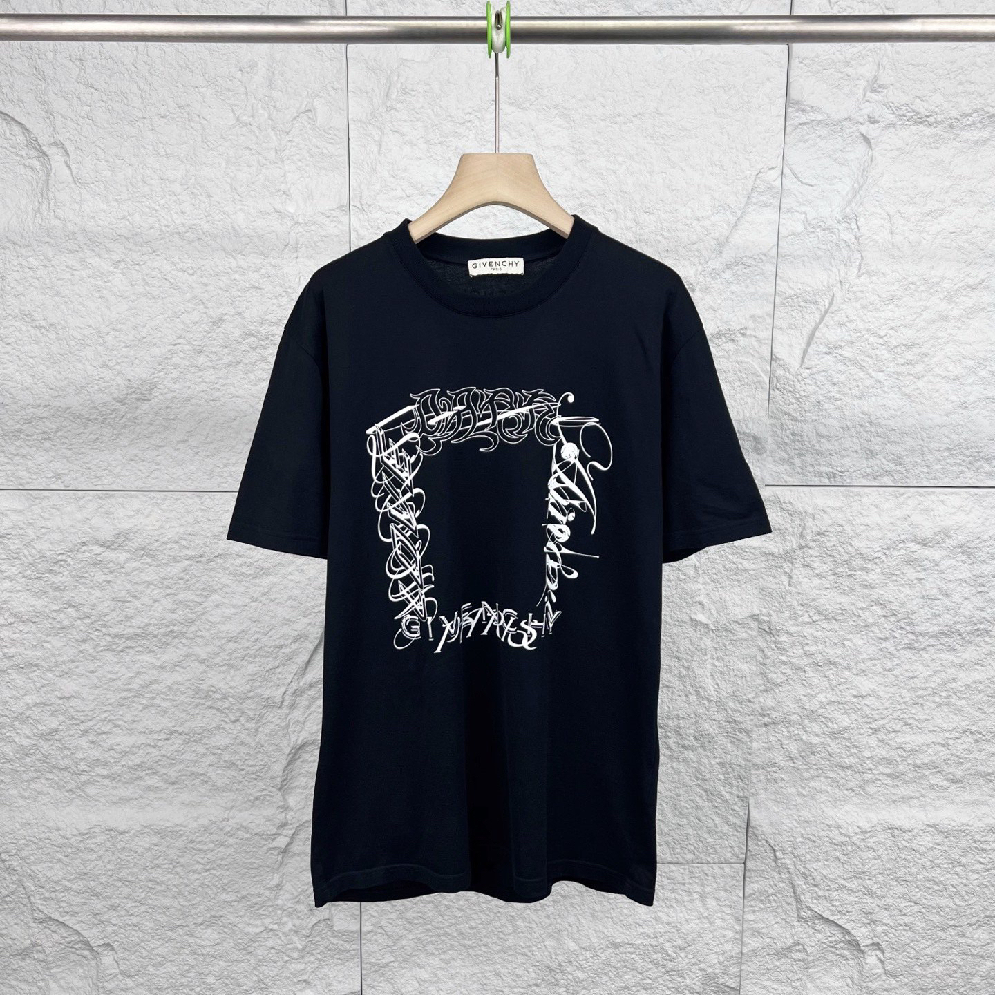 99新 Givenchy/纪梵希 L码/黑色花体logo印花短袖T恤/15591992