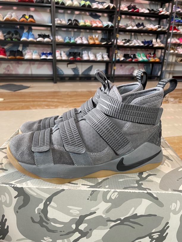 90新 maje 鞋边开胶 42码265/LeBron Soldier 11 士兵11 篮球鞋