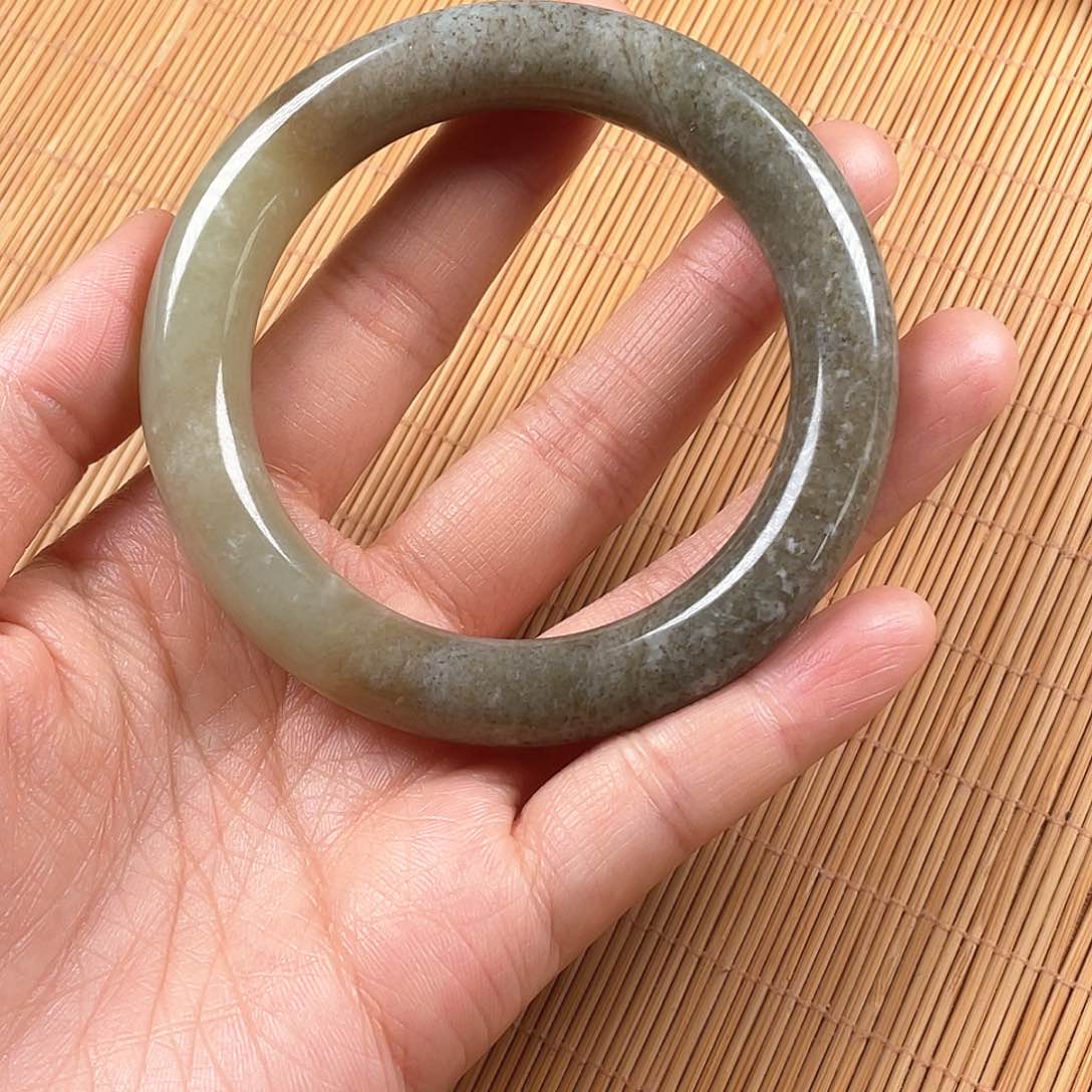 和田玉（糖玉）颈饰未镶嵌