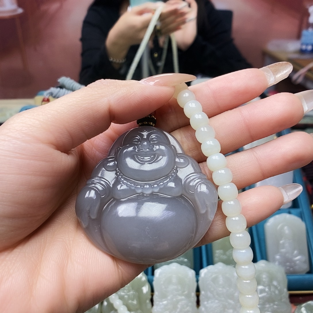 和田玉颈饰未镶嵌?****米