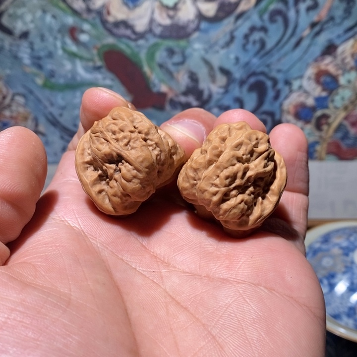 葡***萄核桃延庆蛤蟆文玩核桃