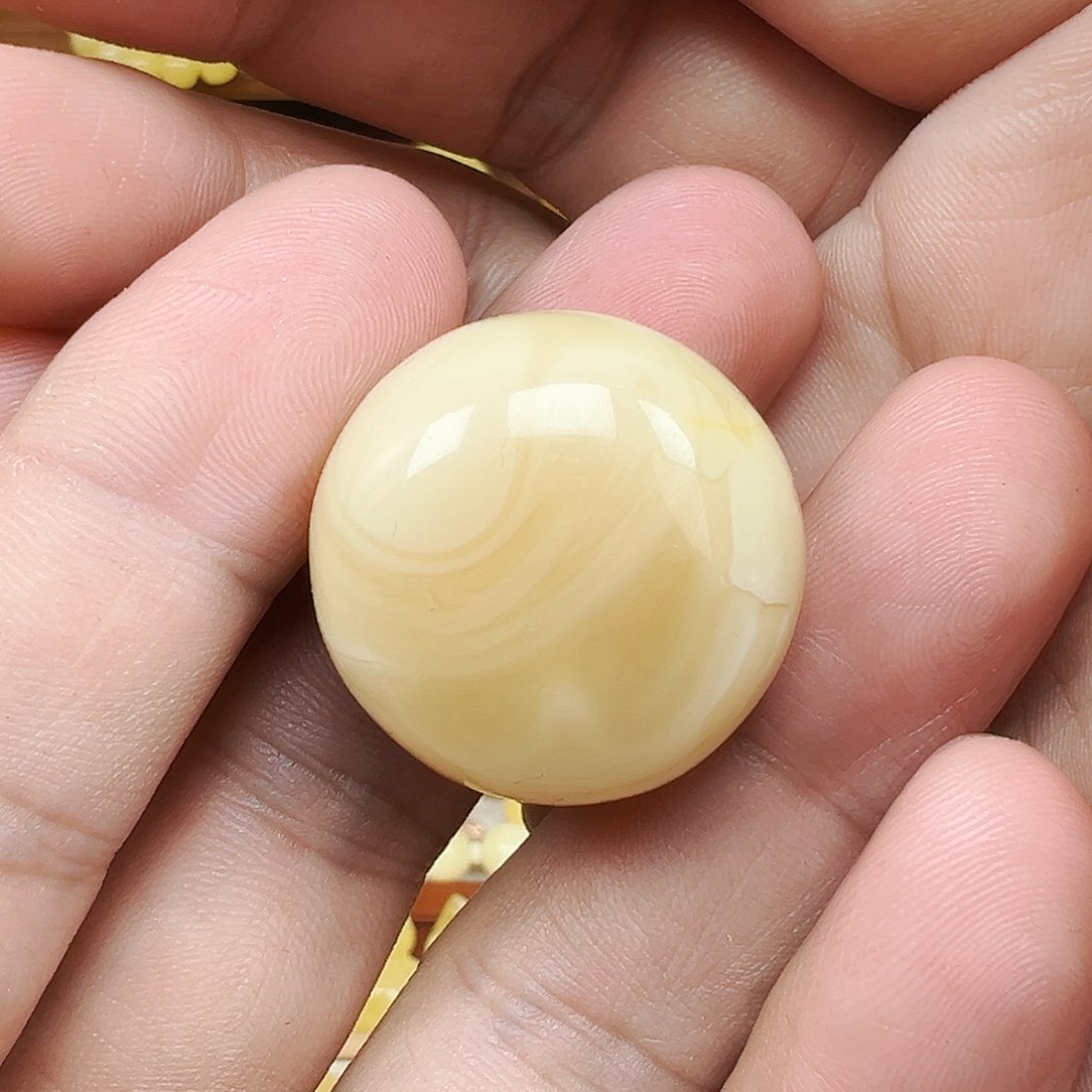 蜜蜡颈饰未镶嵌蜜蜡吊坠12克，打孔不退