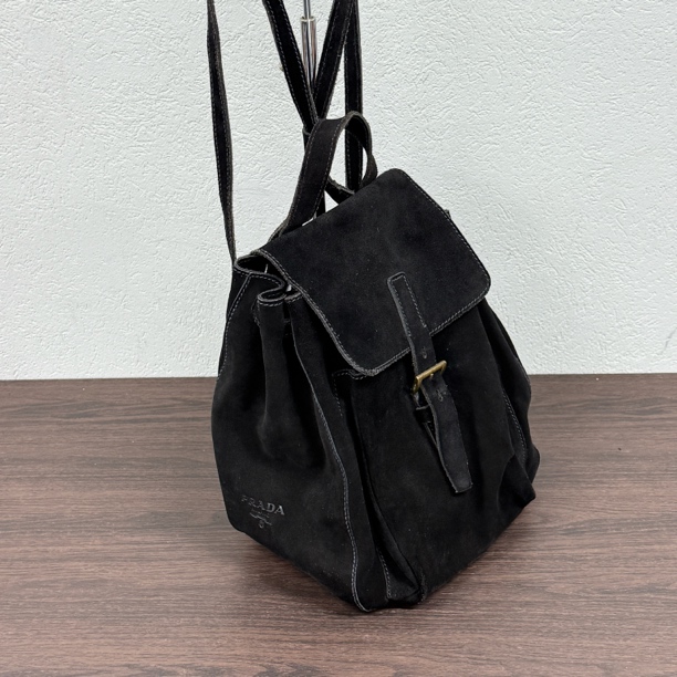 95新 Prada/普拉达 小号侧标麂皮插扣双肩包黑色
