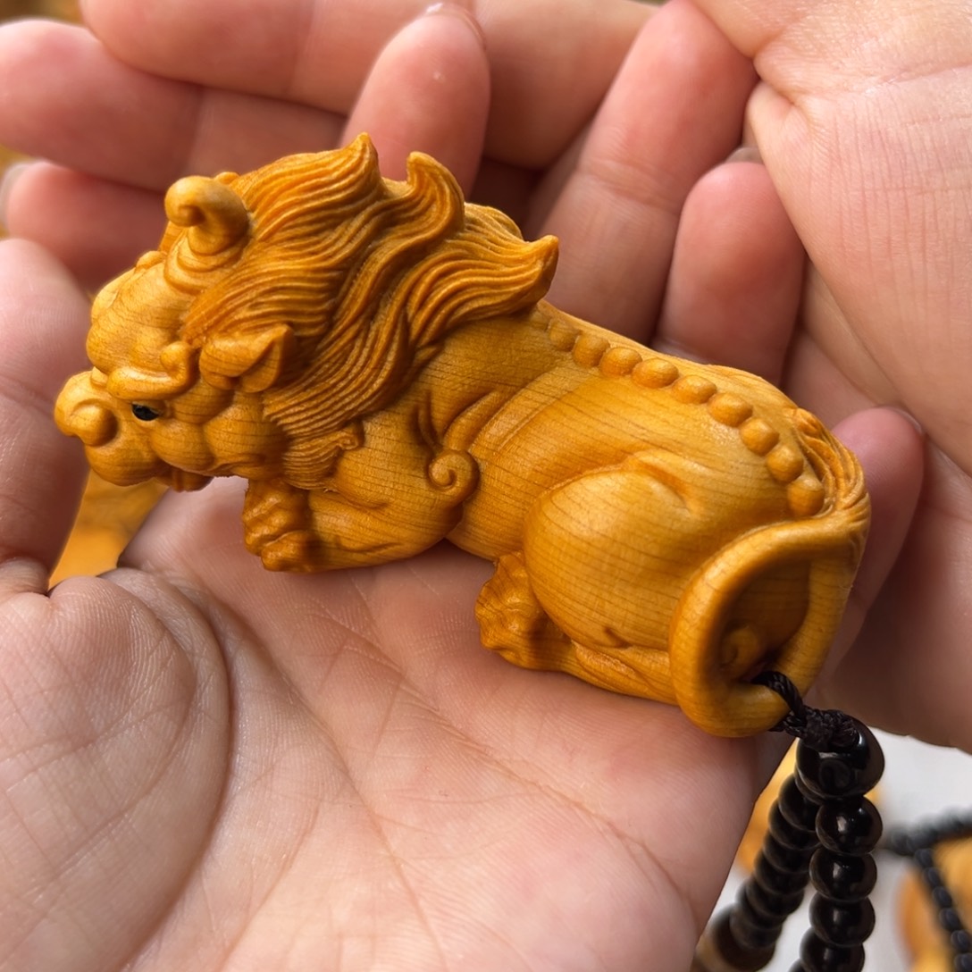 漂***人柏木（崖柏）精雕貔貅