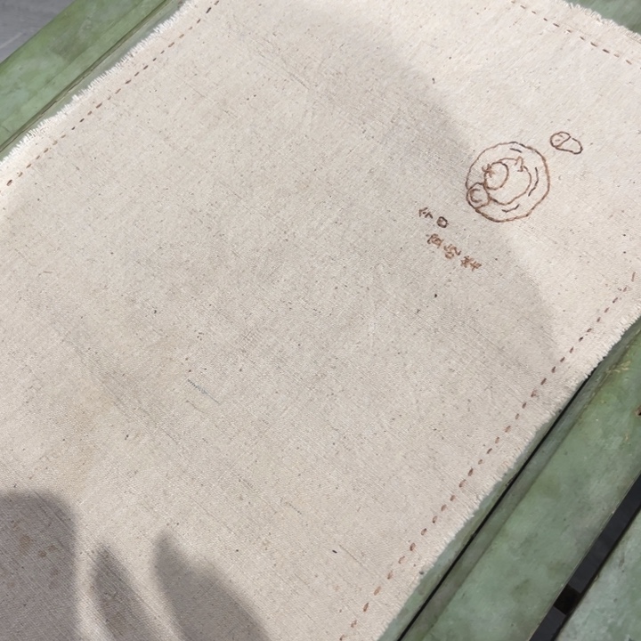 景德镇鱼和熊手工陶艺