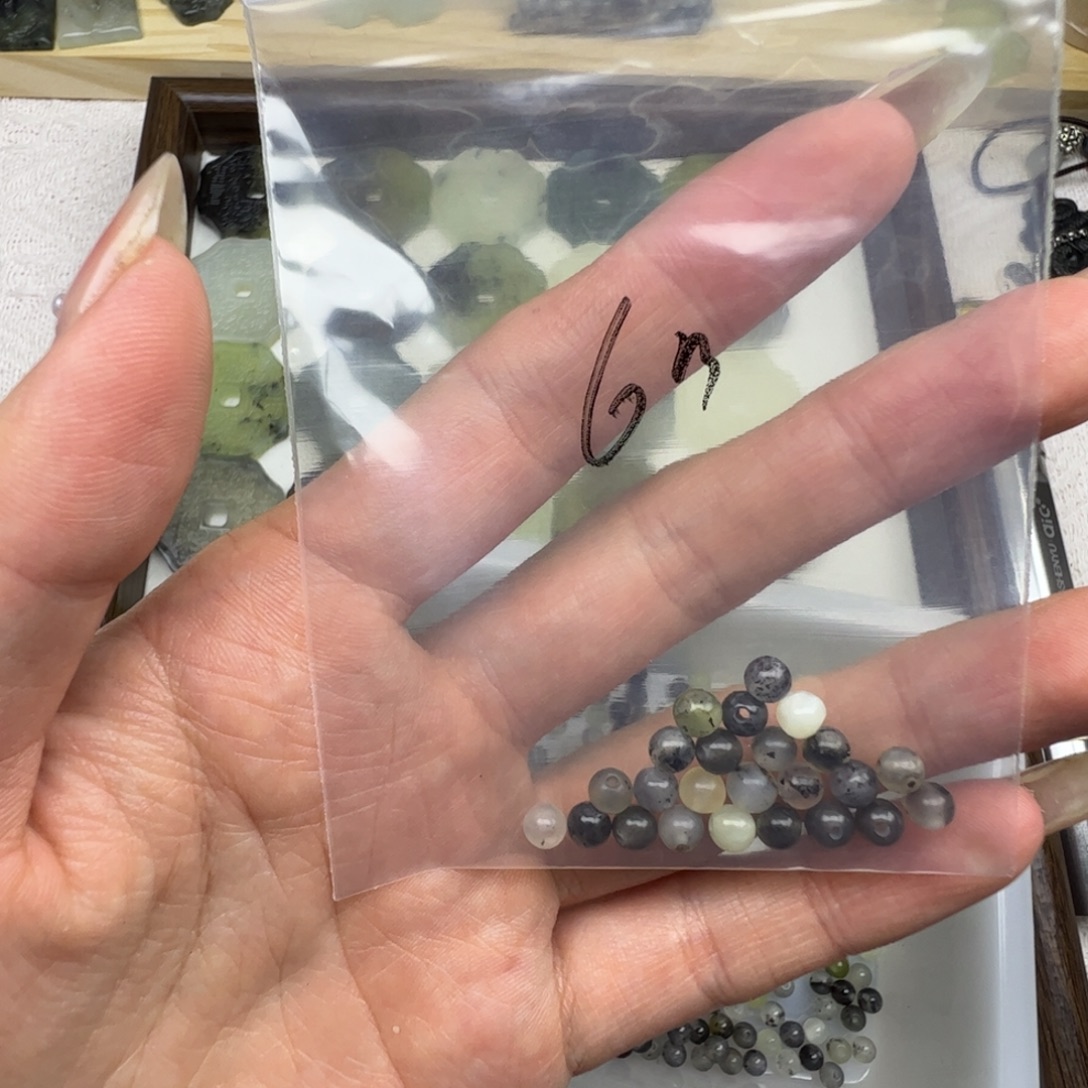 *****蛇纹石玉未镶嵌颈饰