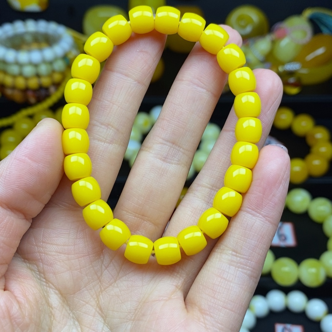 张***ᐝ鸡油黄0.8老行一串