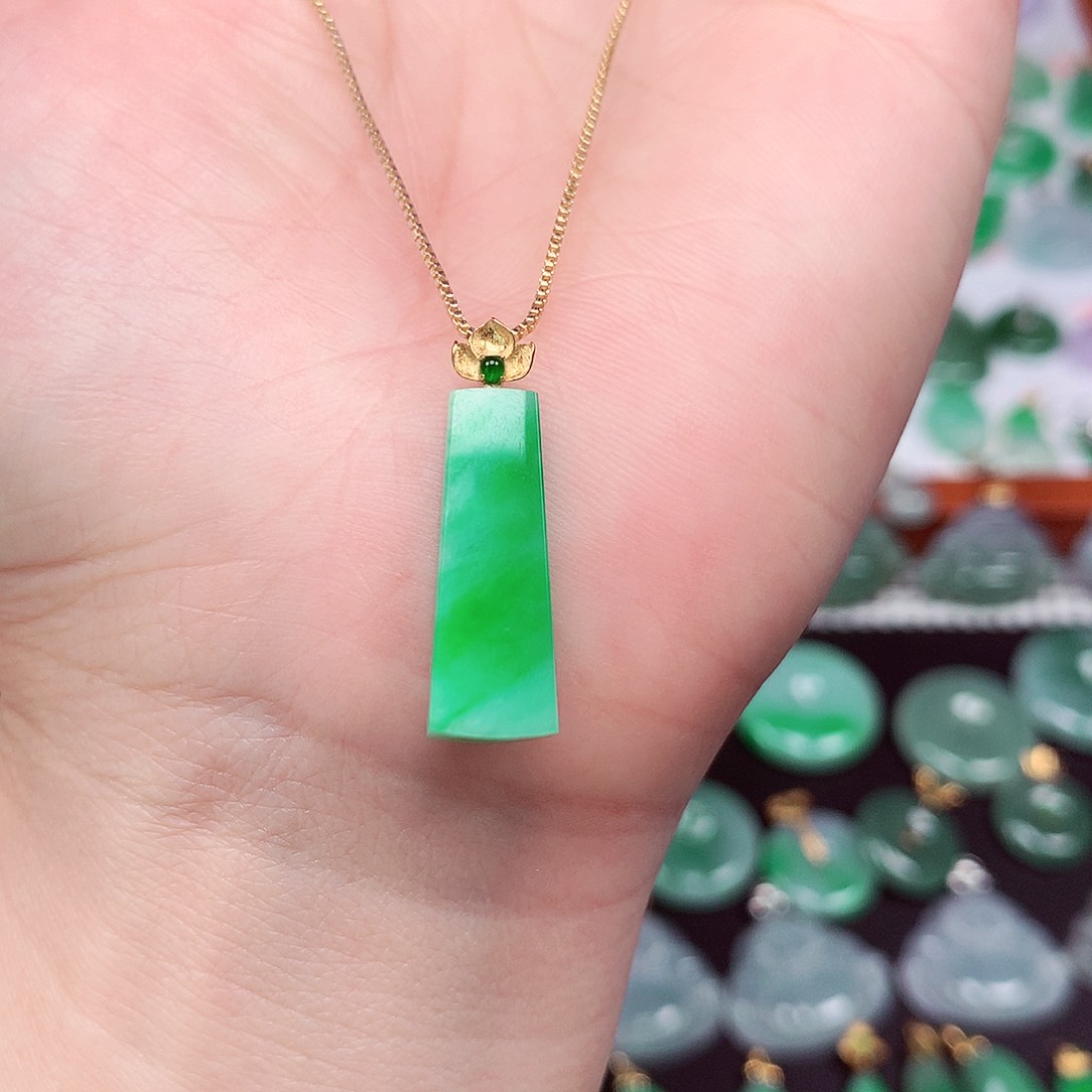 翡翠颈饰未镶嵌天然翡翠A货