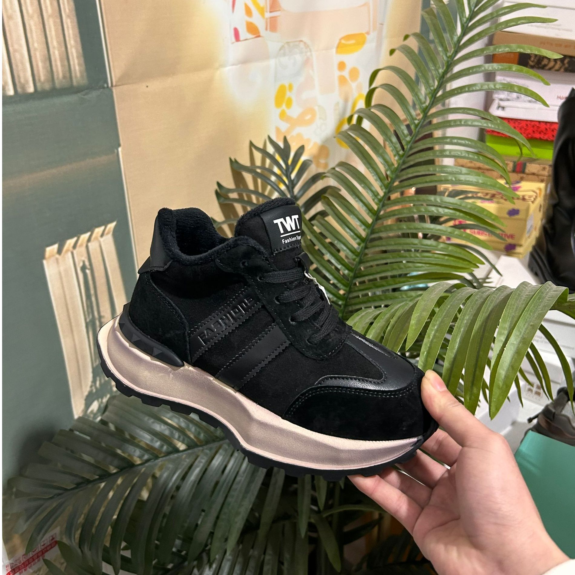 老爹鞋舒适时尚百搭潮流厚底加绒高帮秋冬（偶有微瑕）