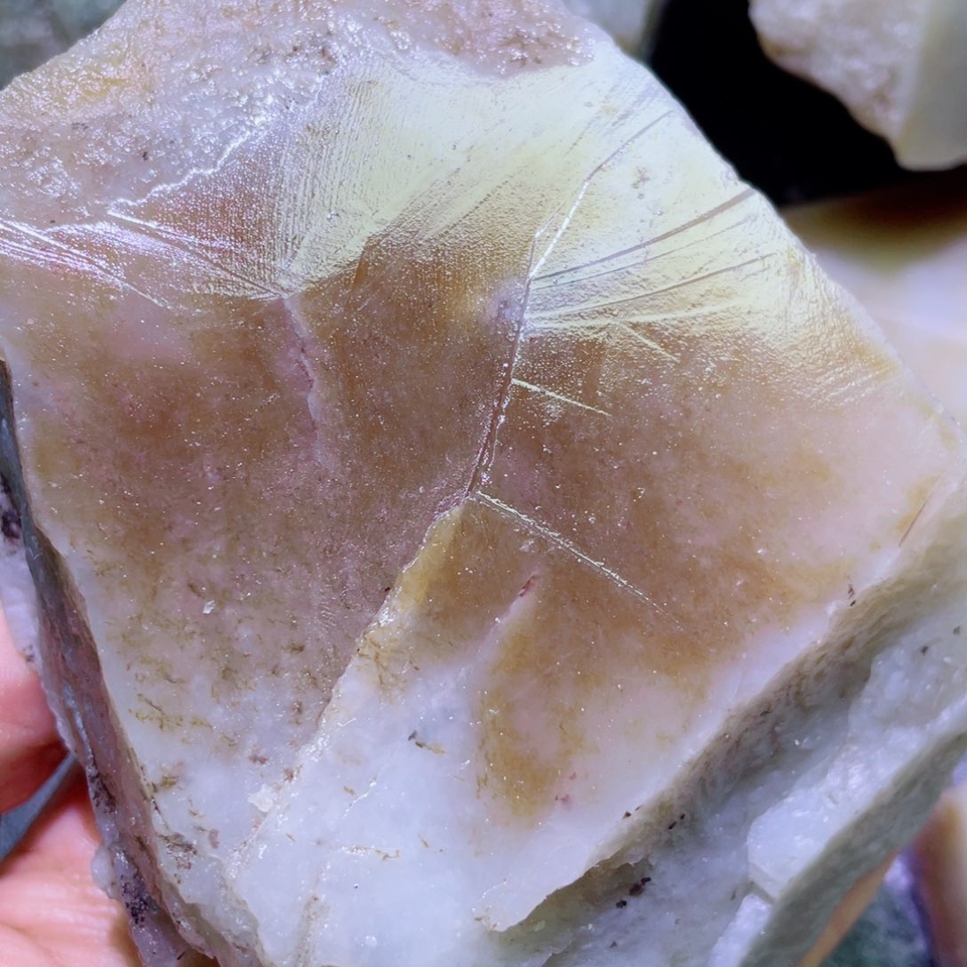 和田玉未镶嵌珠宝半成品