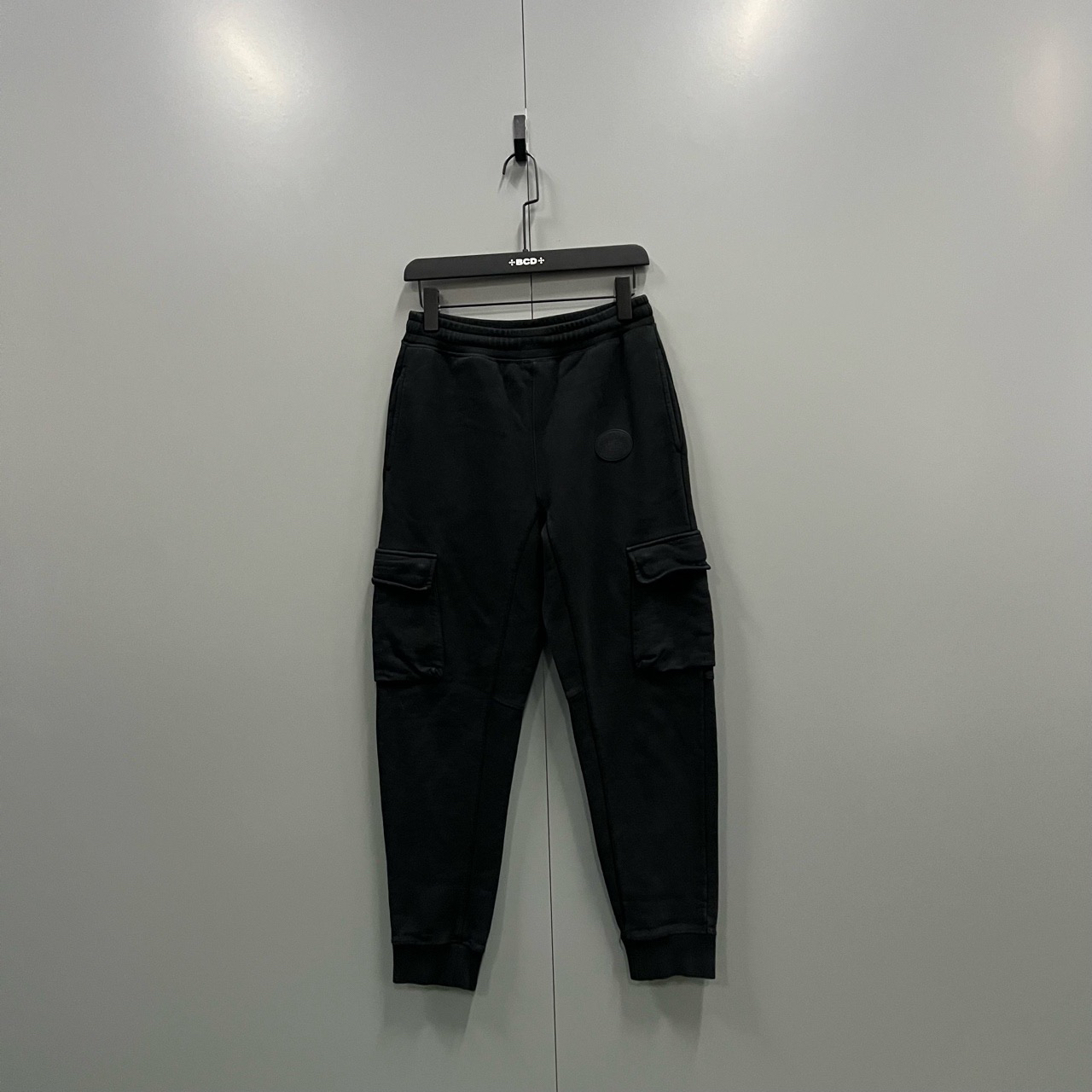 95新 BURBERRY/博柏利 （cc）黑色徽标logo卫裤 XS码