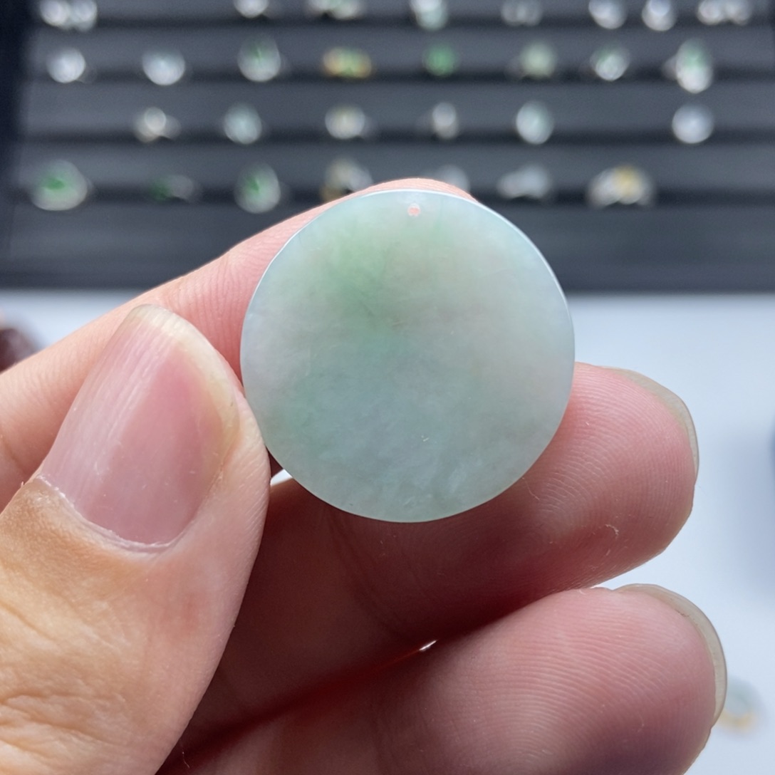 翡翠未镶嵌颈饰000000012